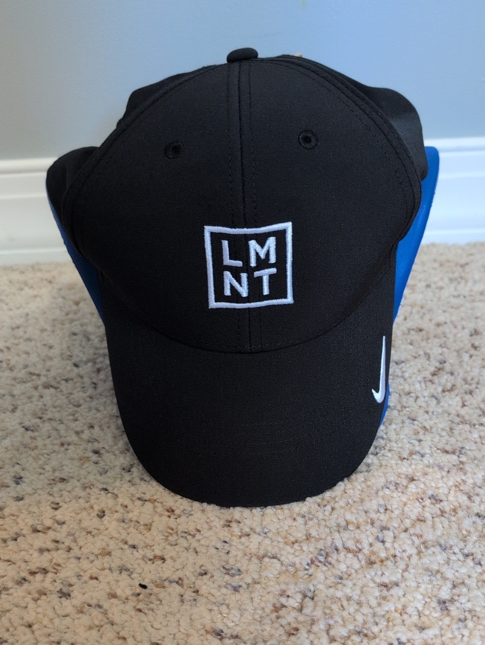 Nike LMNT Black Club Cap Hat with White Swoosh M/L